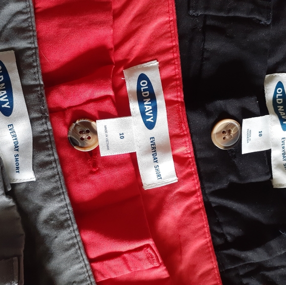 Old Navy Everyday Shorts Bundle - Picture 2 of 12